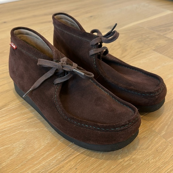 Clark’s Wallabees Chukka Boots Men’s size 12 Dark Brown Suede Boots Tie Leather - Picture 1 of 9